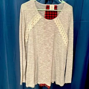 Adorable Off White & Buffalo Plaid Top